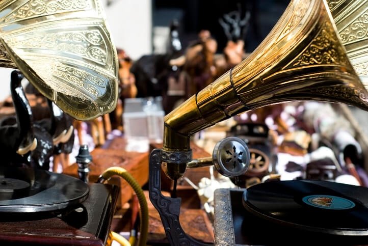 Antique buyers Greenacres Florida. Updated 2025